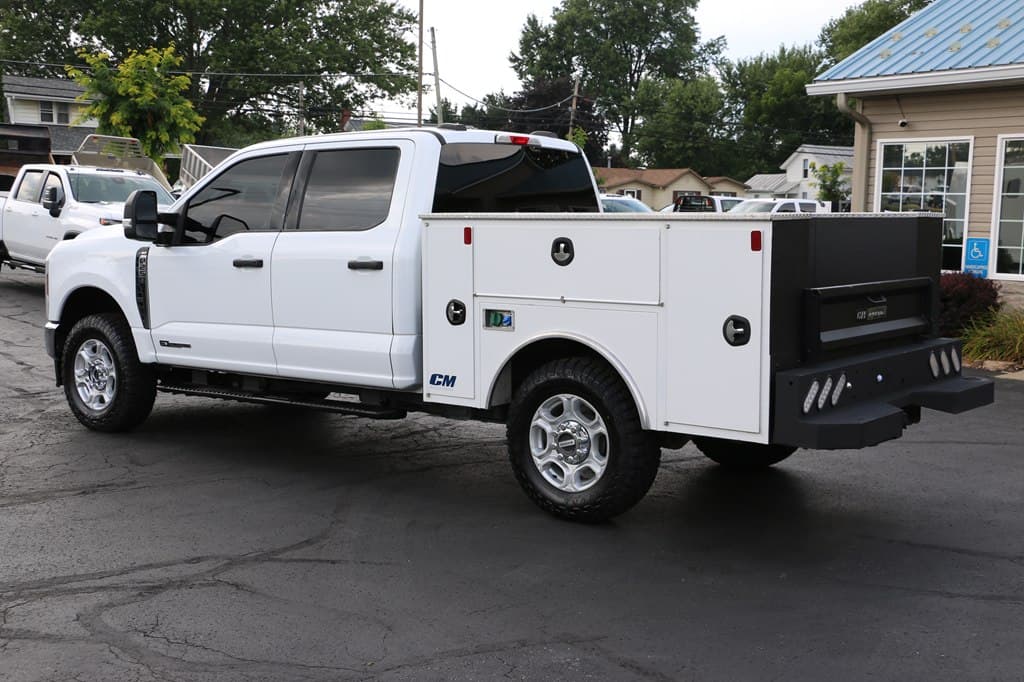 2025 Ford F250 SERV BODY 4x4 XLT DIESEL SERVICE BODY - Image 3