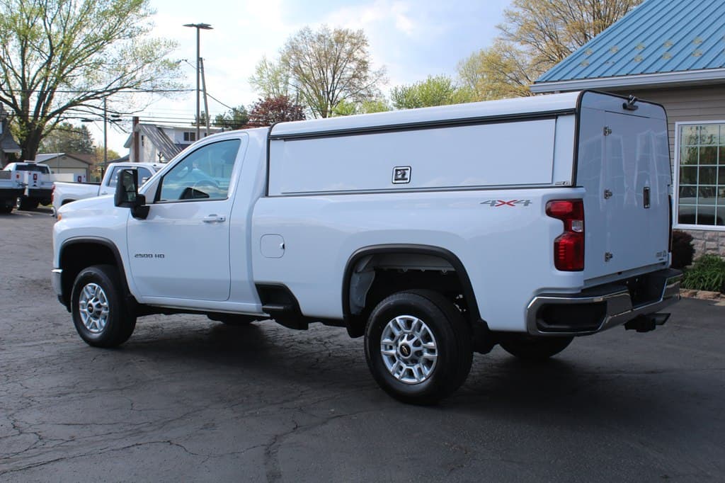 Photo 3 of 2024 Chevrolet 2500 LT 4x4 LT 6.6L Gas