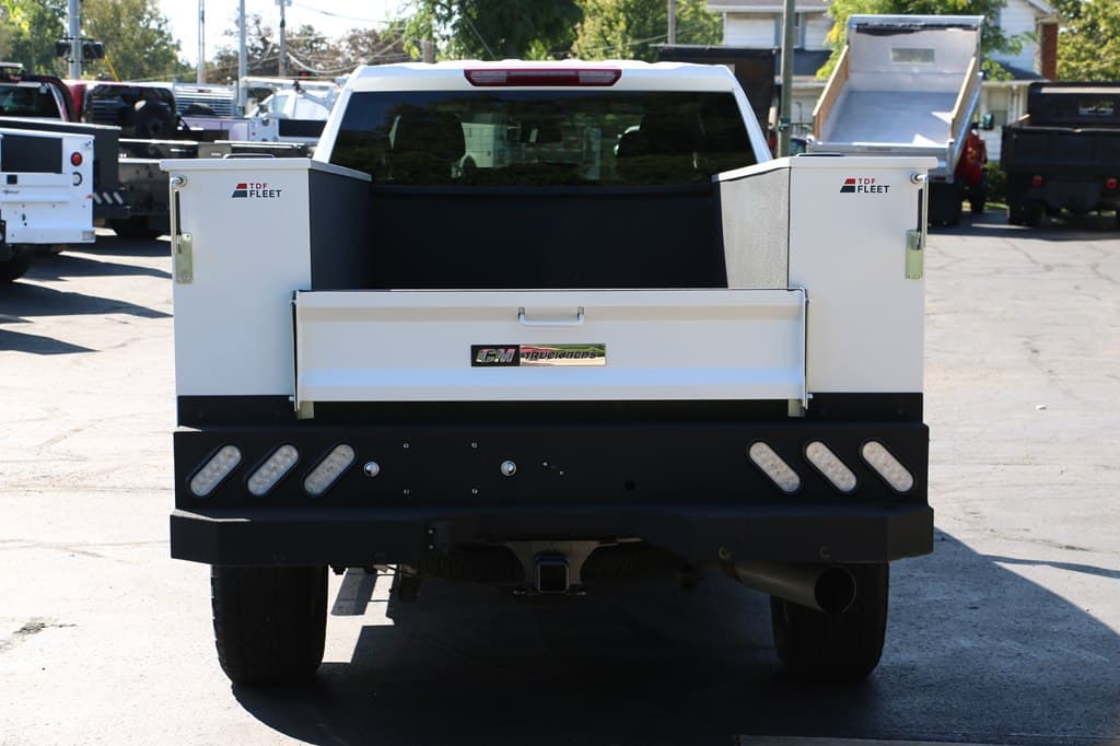 2025 Chevrolet 2500 SERV BODY 4x4 CUSTOM DIESEL SERVICE BODY - Image 4